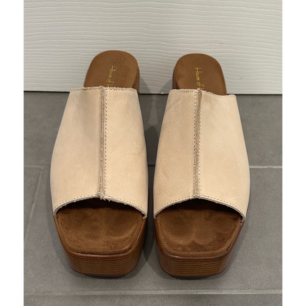 House of Harlow 1960 Griffin Ivory leather platform sandals
